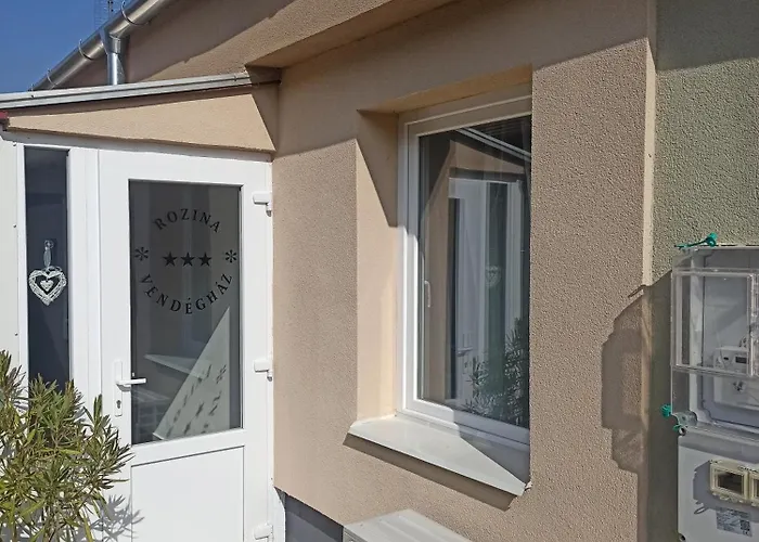 Rozina Vendeghaz Apartmán