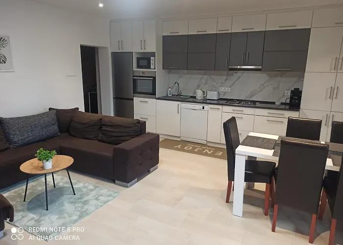 Διαμέρισμα Rozina Vendeghaz Balatonederics